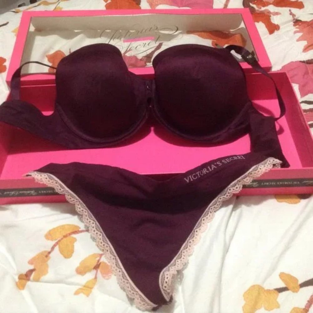 New Victoria secret bra panty set 38c lg panty
